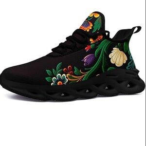 SOULSFENG | black floral sneakers lightweight sz 41 (10-10.5)